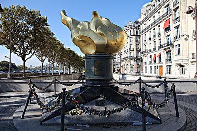 Roguelite横版动作平台游戏《三相之力》公布